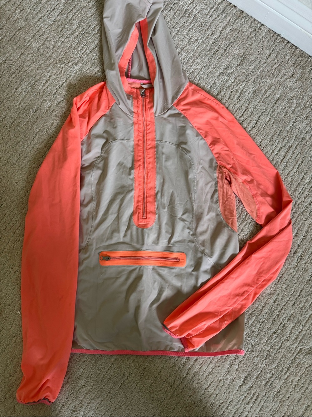 lululemon athletica Coral Sleeve Taupe Hooded Jacket